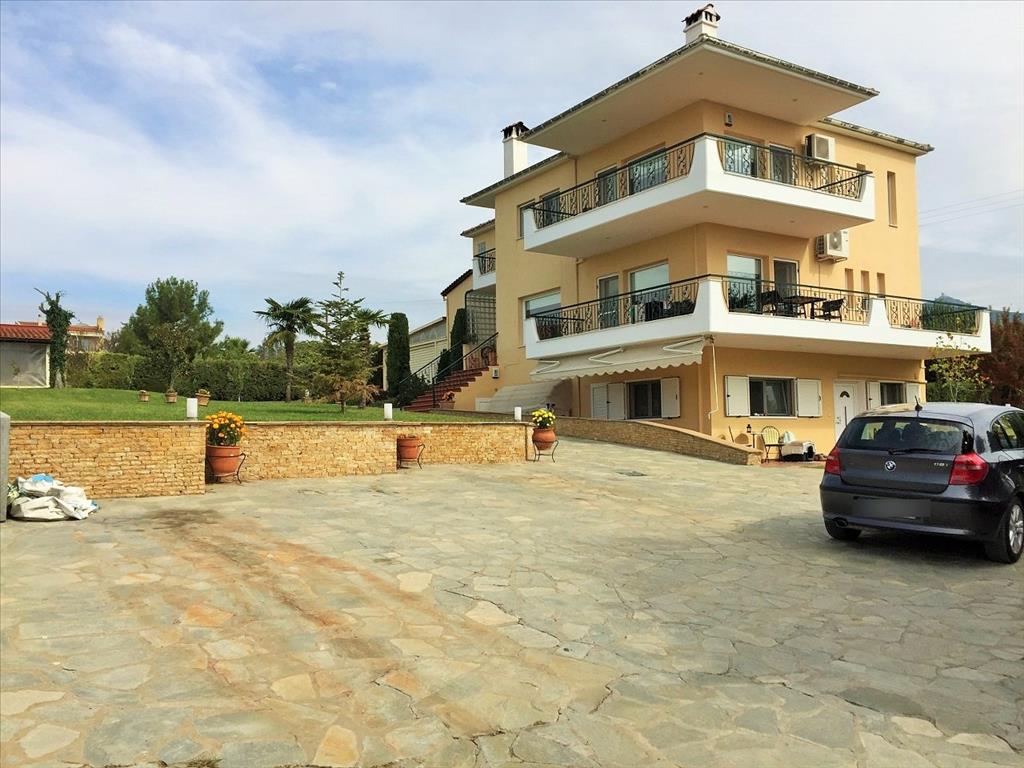 House in Thessaloniki, Greece, 440 m² - picture 1