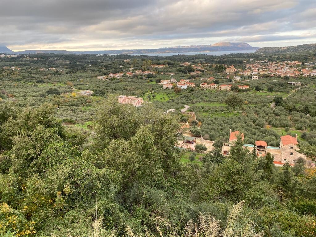 Terrain à Héraklion, Grèce, 8 000 m² - image 1