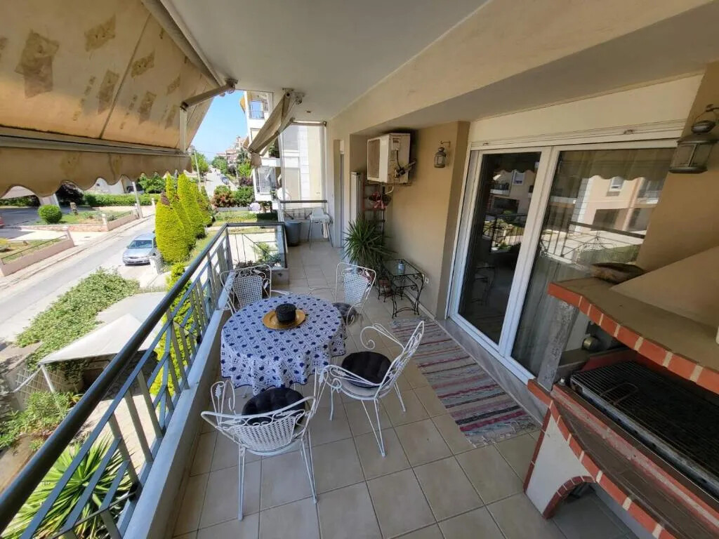 Piso en Salónica, Grecia, 87 m² - imagen 1