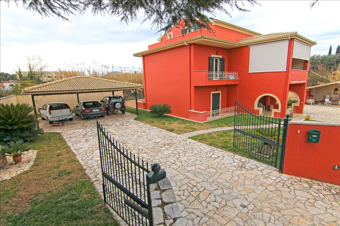 Casa en Corfú, Grecia, 275 m² - imagen 1