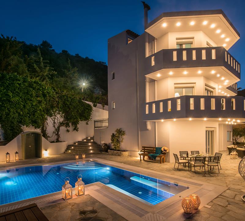 Villa en Heraclión, Grecia, 397 m² - imagen 1