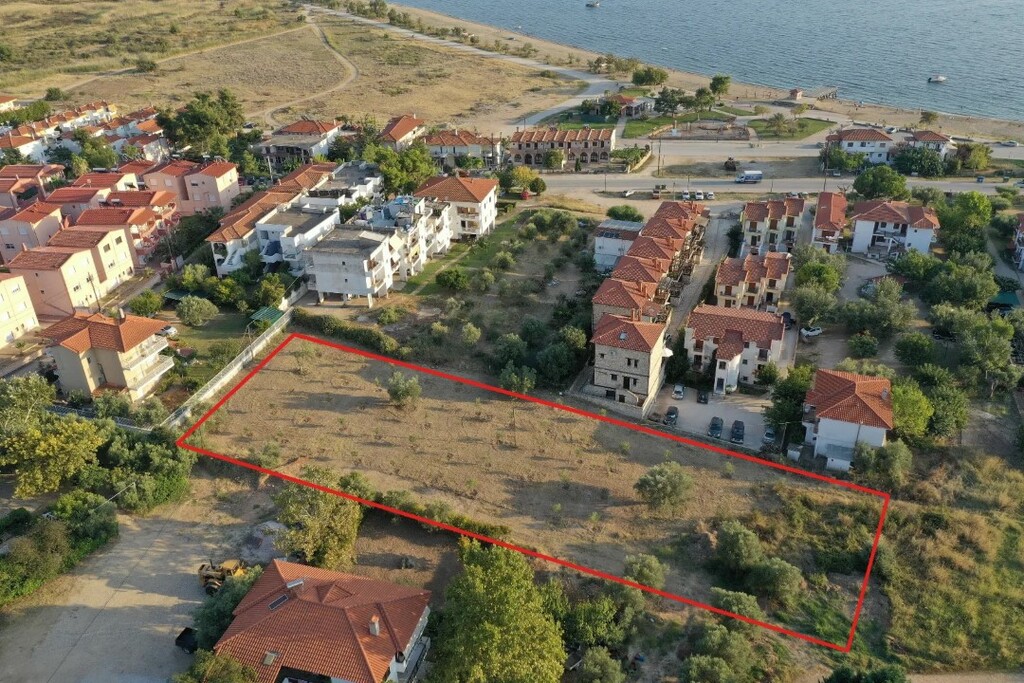 Grundstück in Sithonia, Griechenland, 2 500 m² - Foto 1