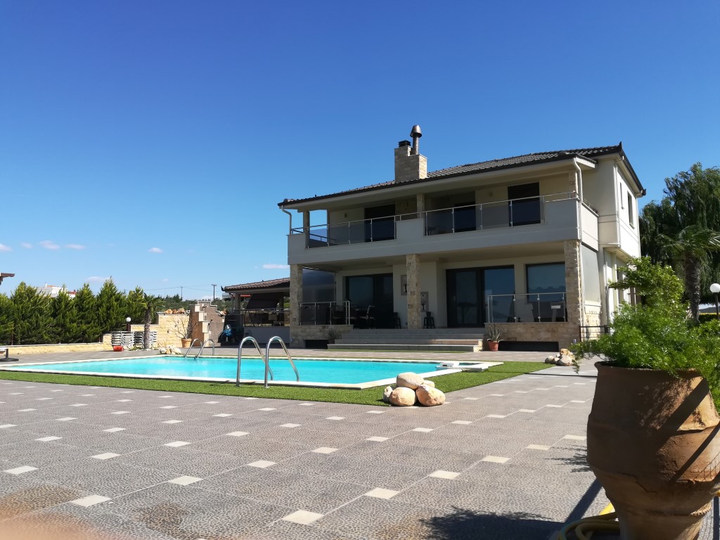 Villa en Calcídica, Grecia, 420 m² - imagen 1