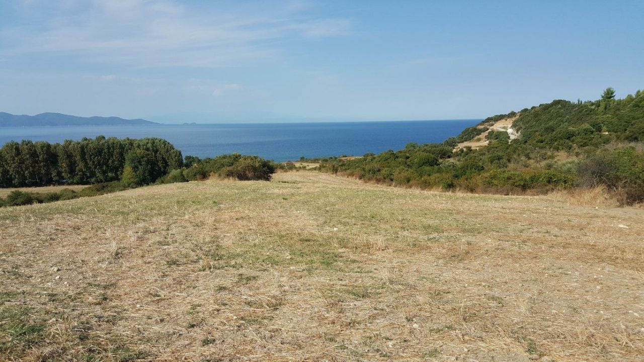 Grundstück in Chalkidiki, Griechenland, 7 000 m² - Foto 1