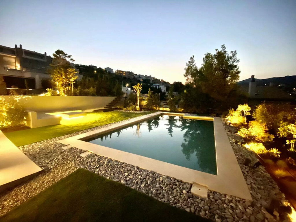 Casa en Atenas, Grecia, 326 m² - imagen 1