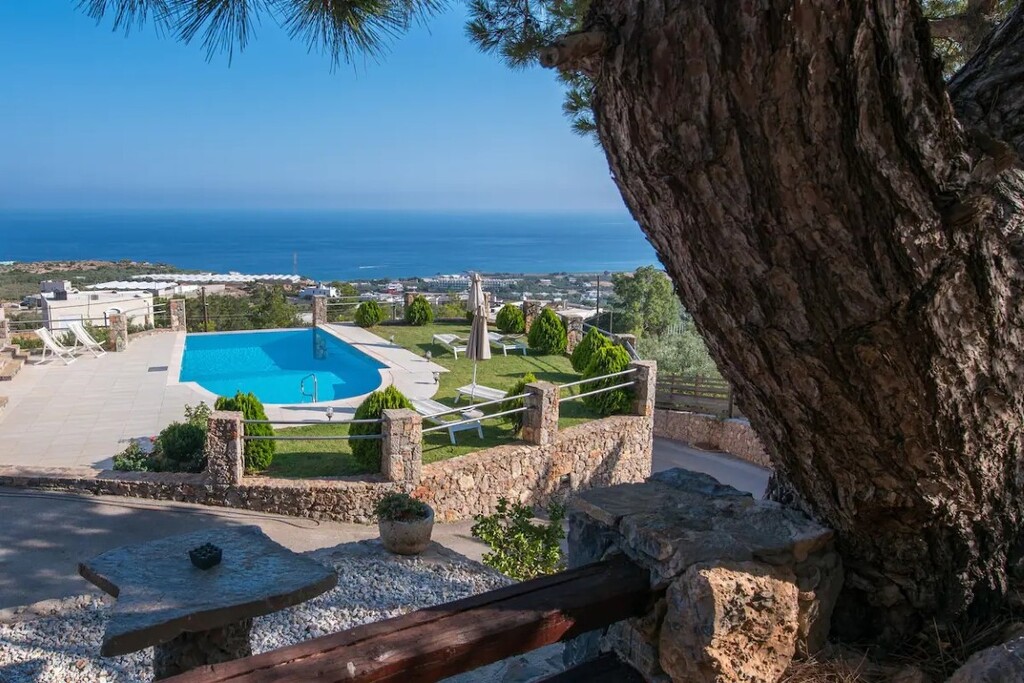Villa in Heraklion, Greece, 340 m² - picture 1