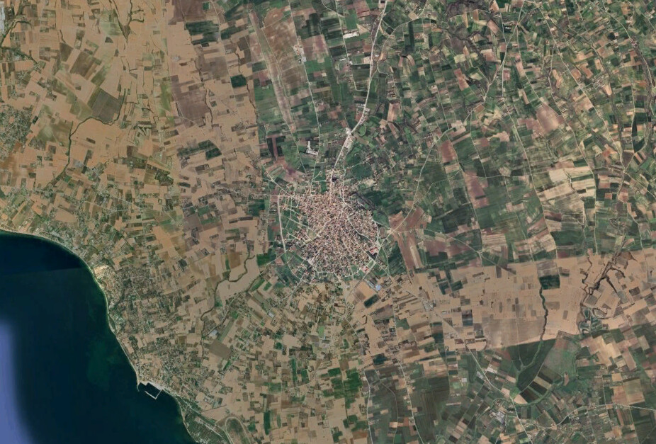 Grundstück in Thessaloniki, Griechenland, 11 570 m² - Foto 1