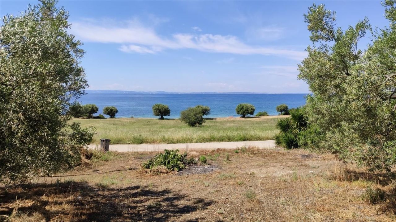 Terrain en Sithonie, Grèce, 13 750 m² - image 1