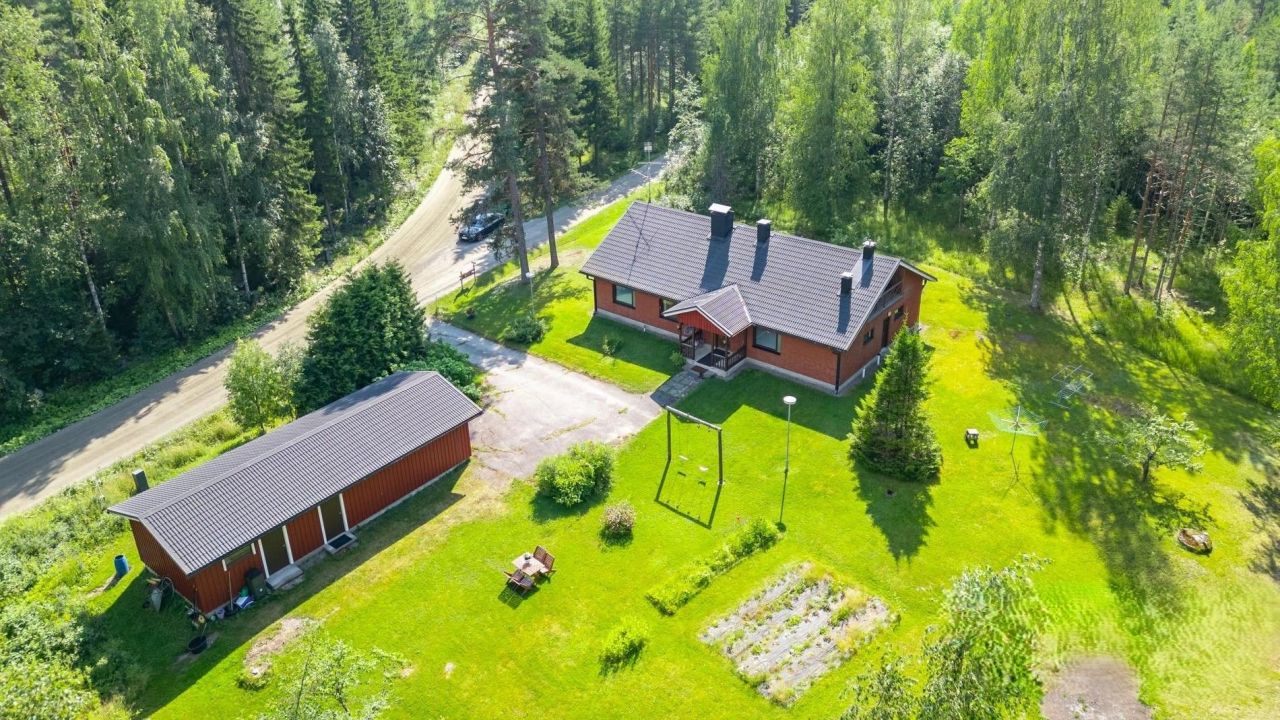 House in Kangasniemi, Finland, 126 m² - picture 1