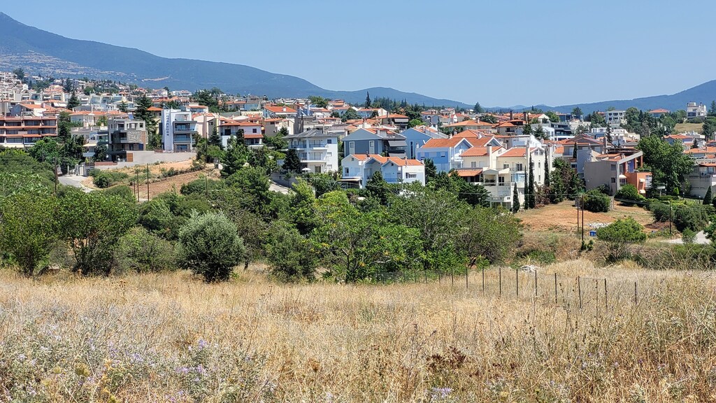 Land in Thessaloniki, Greece, 4 200 m² - picture 1