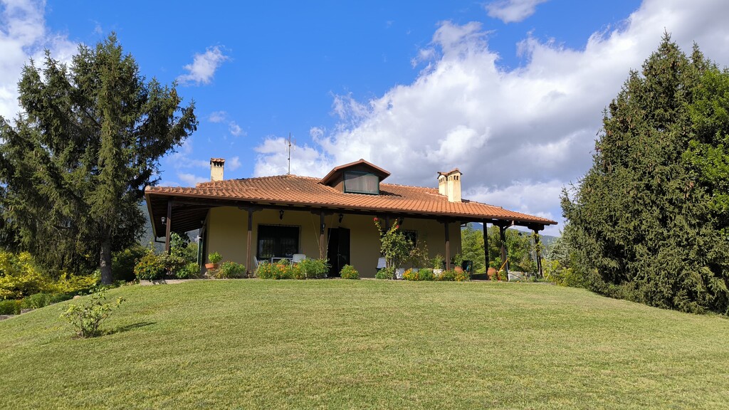 Casa a Olympiaki Akti, Grecia, 225 m² - foto 1