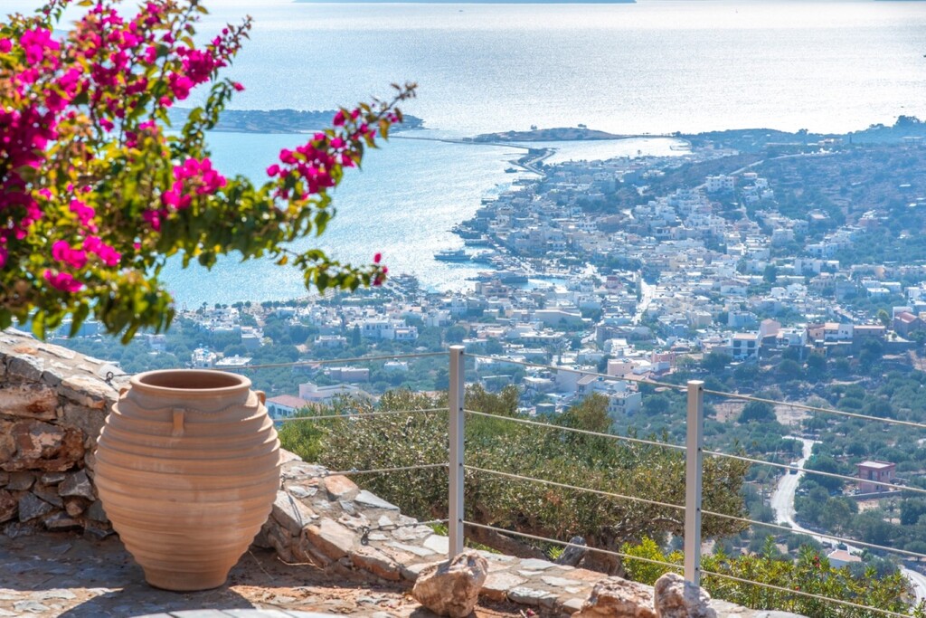 Villa en Heraclión, Grecia, 300 m² - imagen 1