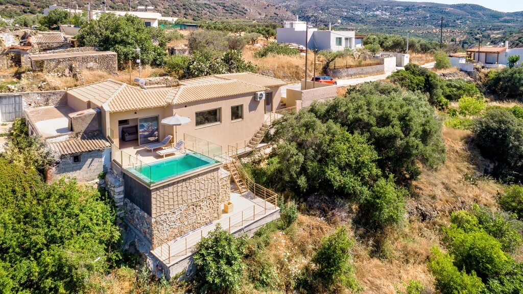 Villa en Heraclión, Grecia, 116 m² - imagen 1