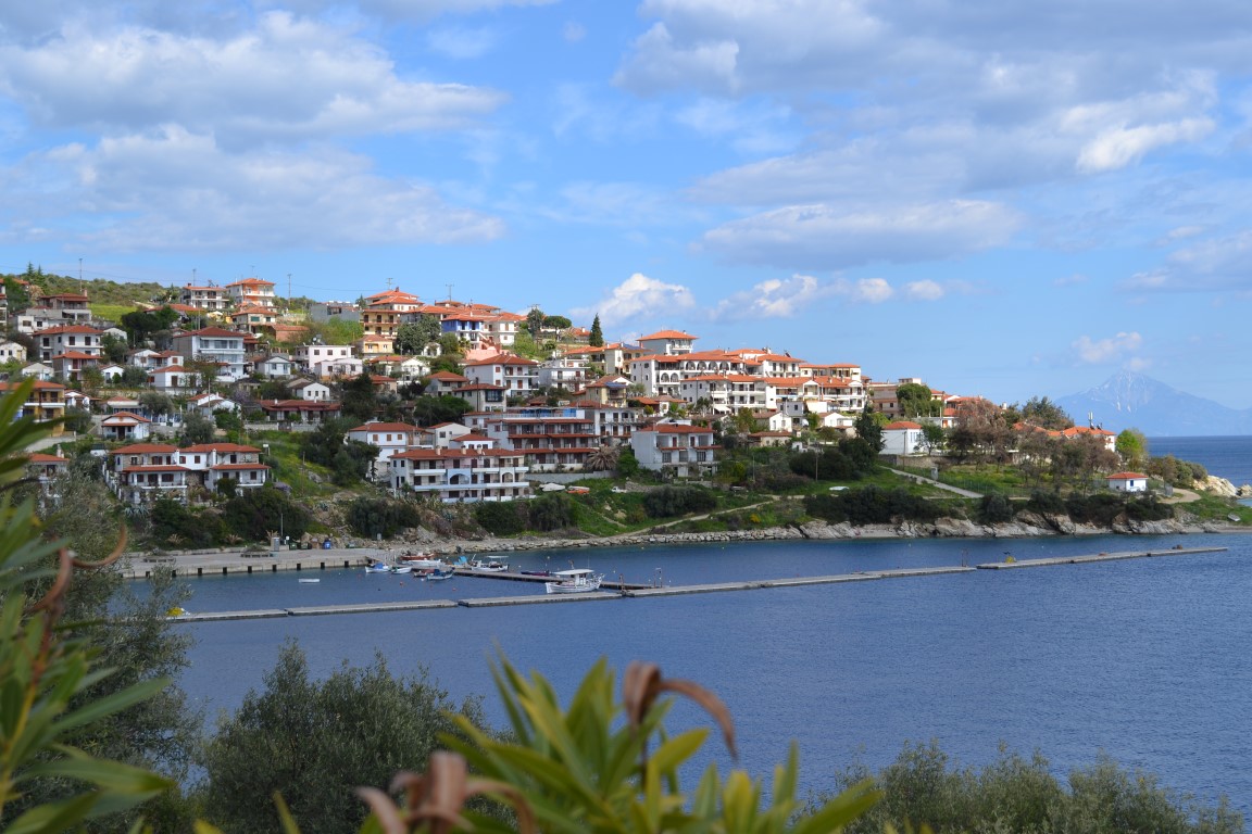 Grundstück in Chalkidiki, Griechenland, 15 000 m² - Foto 1