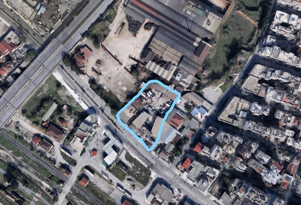 Grundstück in Thessaloniki, Griechenland, 4 300 m² - Foto 1