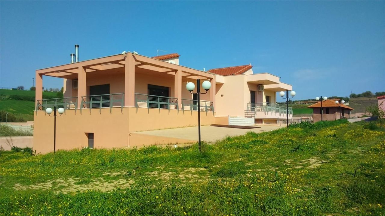Haus in Thessaloniki, Griechenland, 370 m² - Foto 1