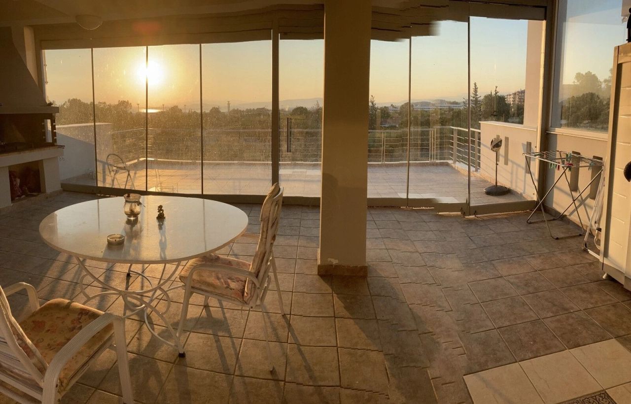 Maisonette en Atenas, Grecia, 255 m² - imagen 1