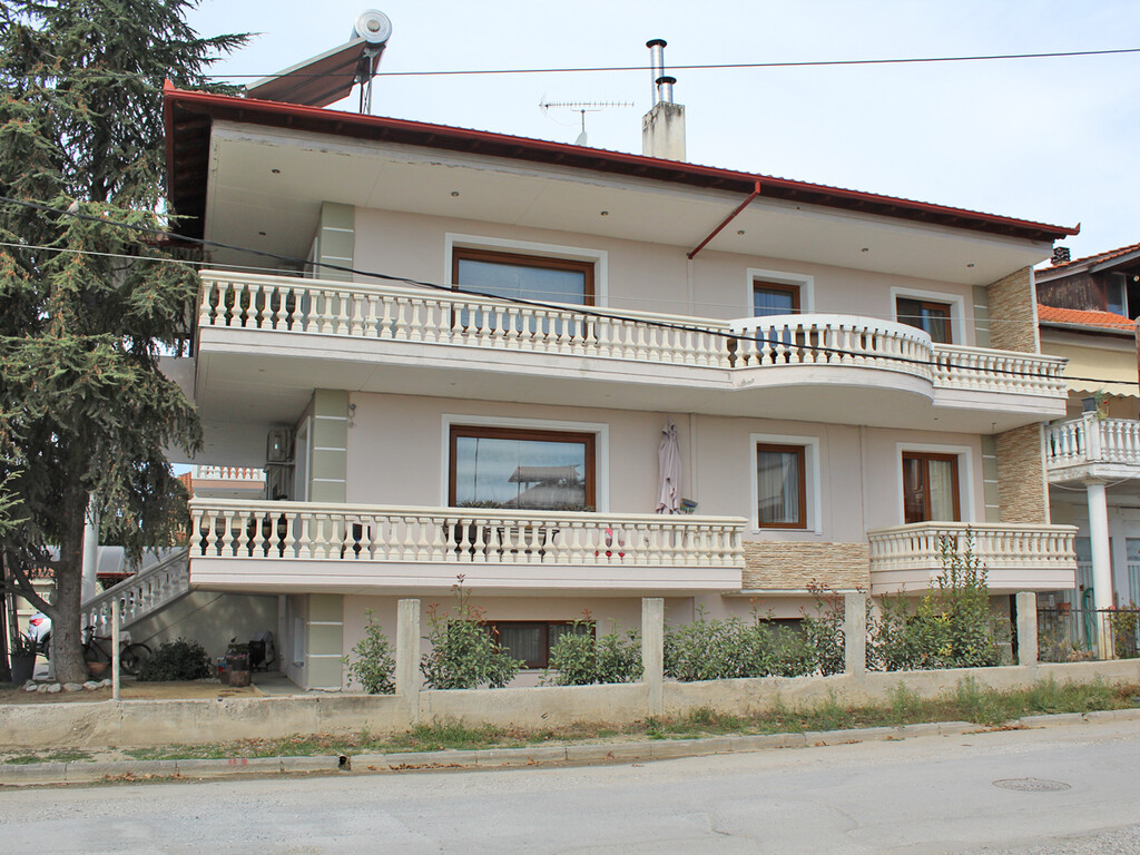 House in Olympiaki Akti, Greece, 390 m² - picture 1