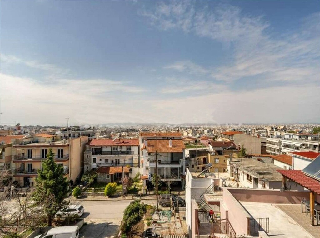 Flat in Thessaloniki, Greece, 76 m² - picture 1