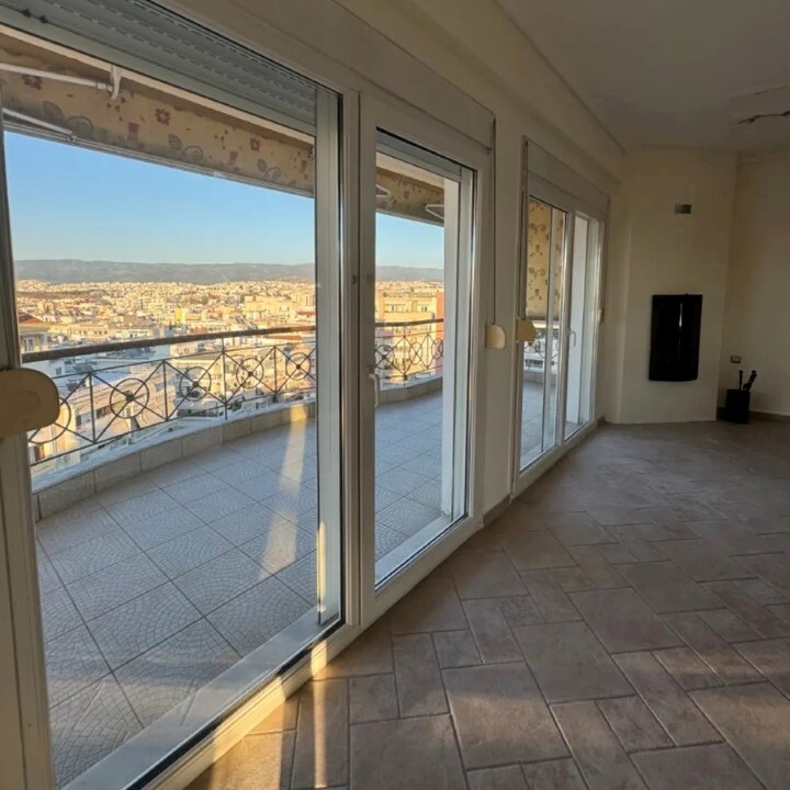 Piso en Salónica, Grecia, 110 m² - imagen 1