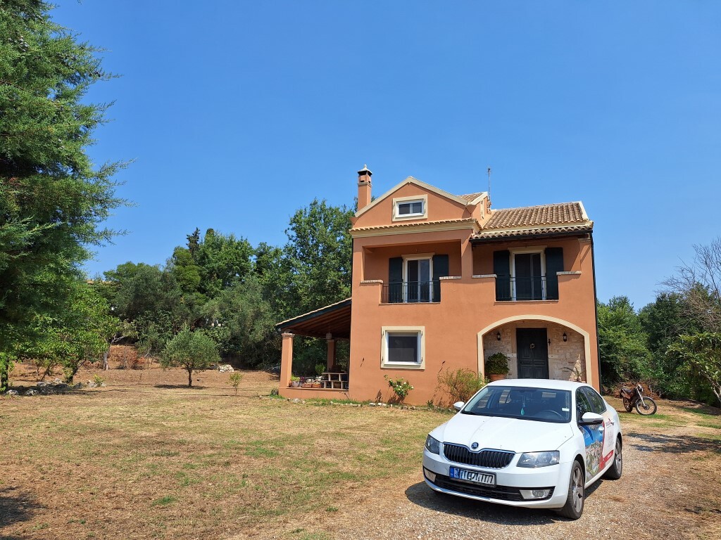 Casa en Corfú, Grecia, 200 m² - imagen 1