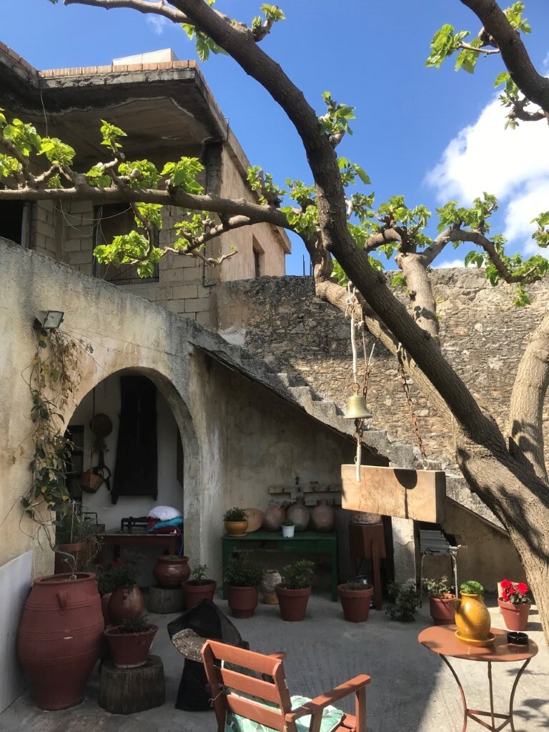 Maison à Héraklion, Grèce, 375 m² - image 1