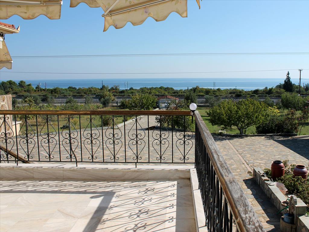 Villa in Olympiaki Akti, Griechenland, 400 m² - Foto 1