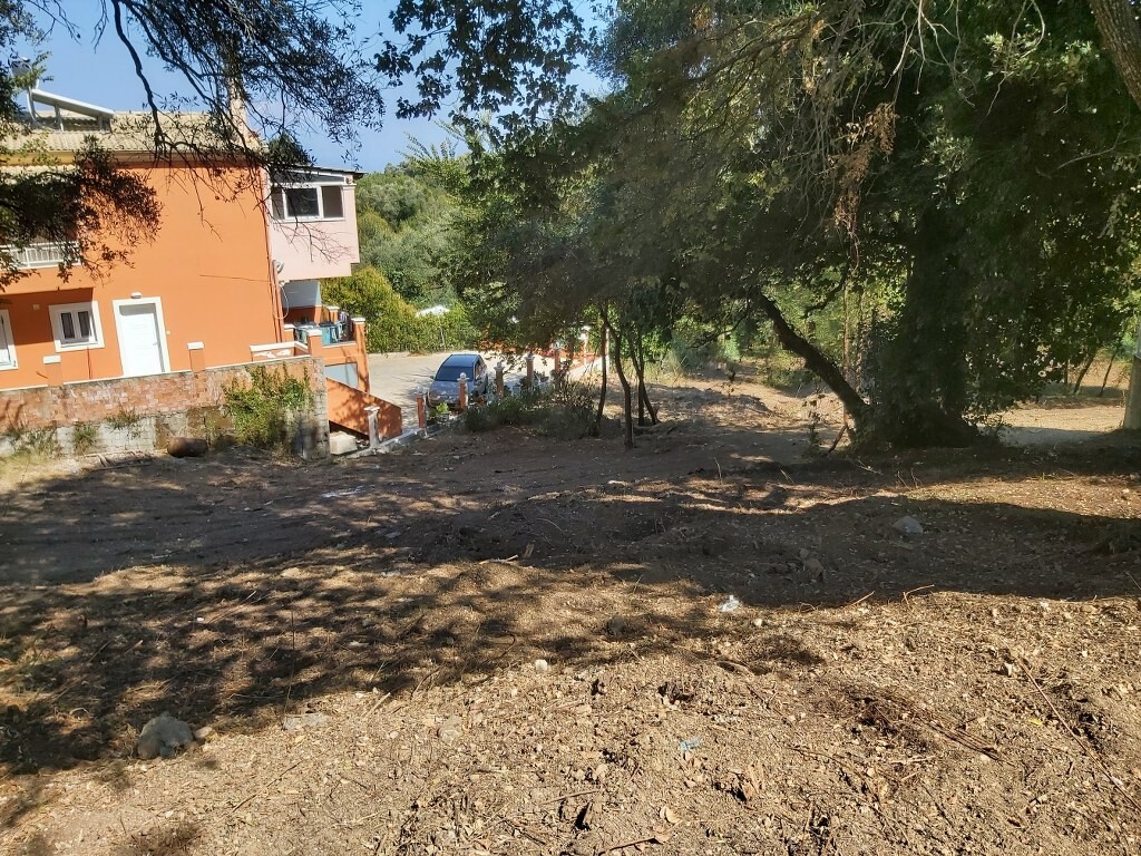 Terrain à Corfou, Grèce, 2 200 m² - image 1