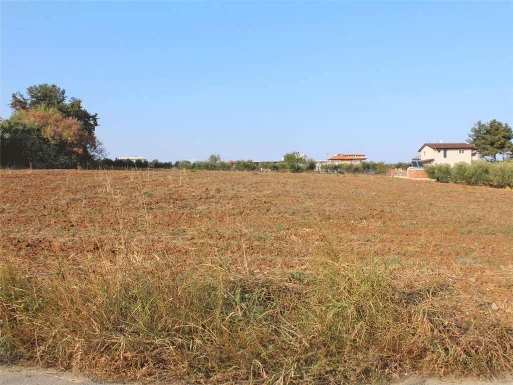 Land in Olympiaki Akti, Greece, 2 000 m² - picture 2