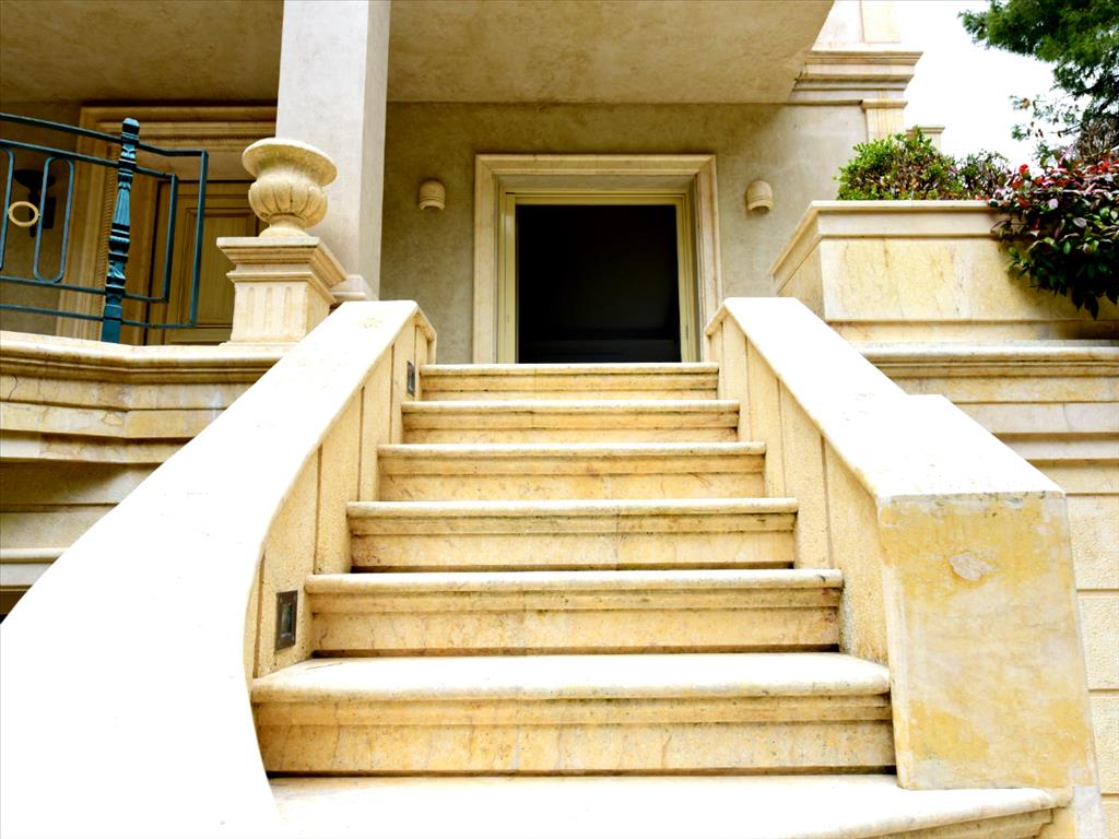 Villa in Athens, Greece, 648 m² - picture 2