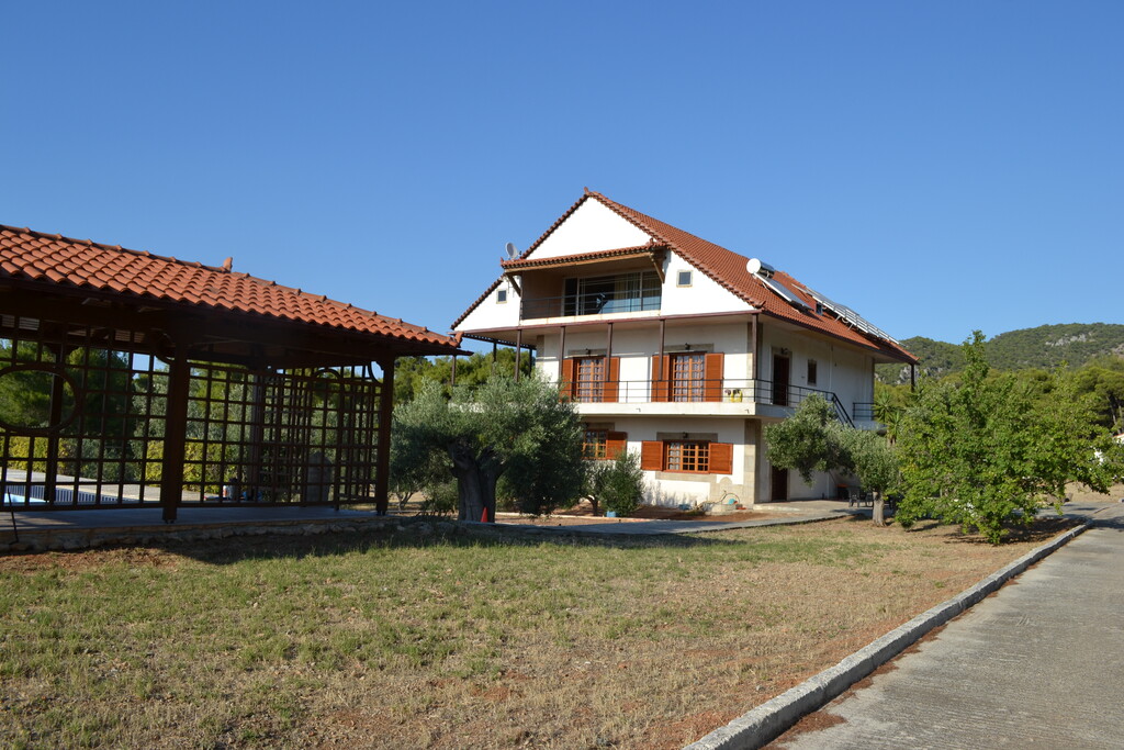 Villa in Loutraki, Greece, 320 m² - picture 2