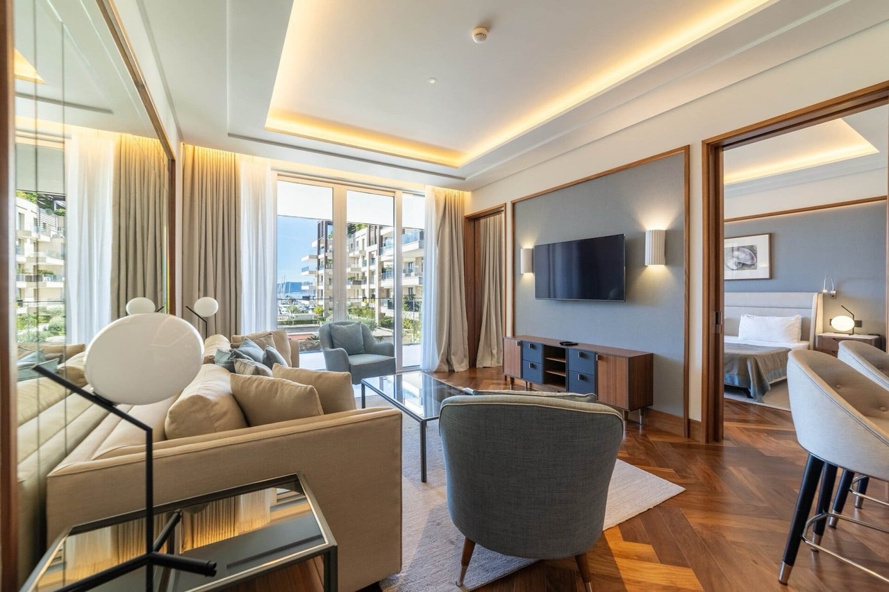 Piso en Tivat, Montenegro, 83 m² - imagen 4