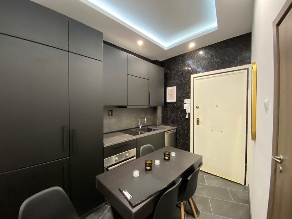 Flat in Thessaloniki, Greece, 33 m² - picture 2