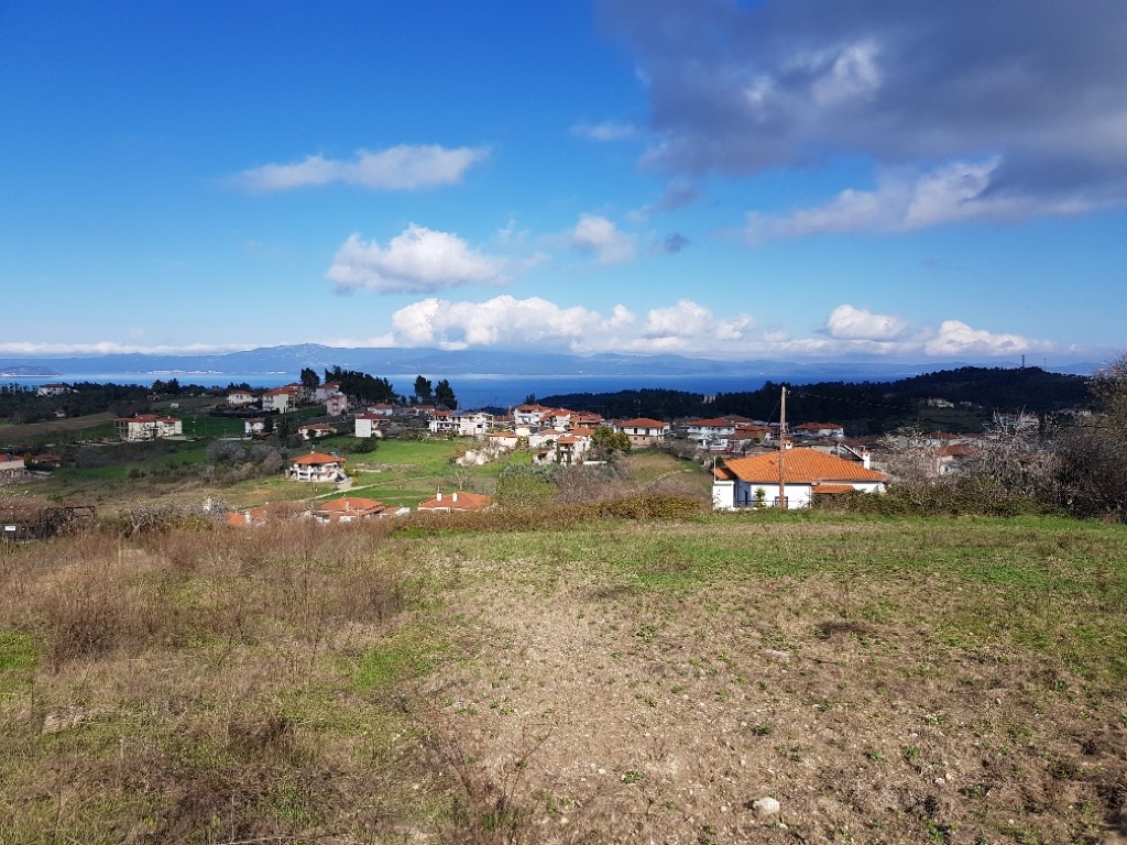 Land in Kassandra, Greece, 1 912 m² - picture 2