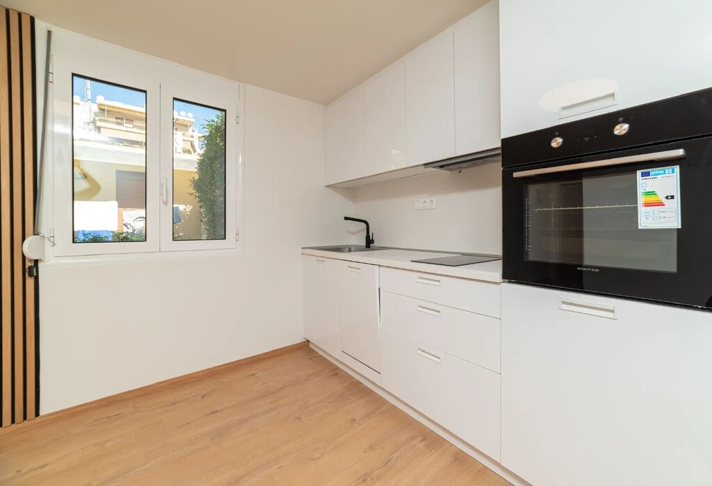 Flat in Athens, Greece, 40 m² - picture 3