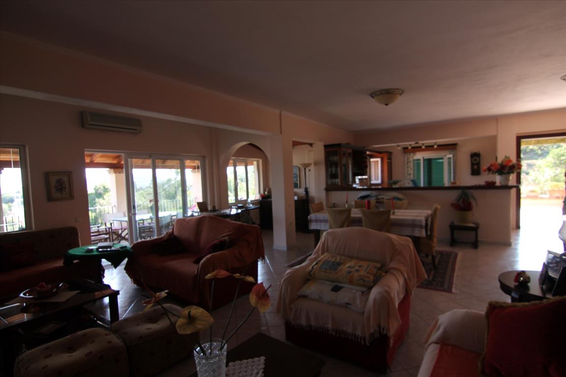Maison à Corfou, Grèce, 380 m² - image 3