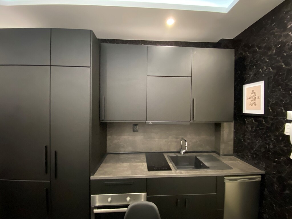 Flat in Thessaloniki, Greece, 33 m² - picture 3