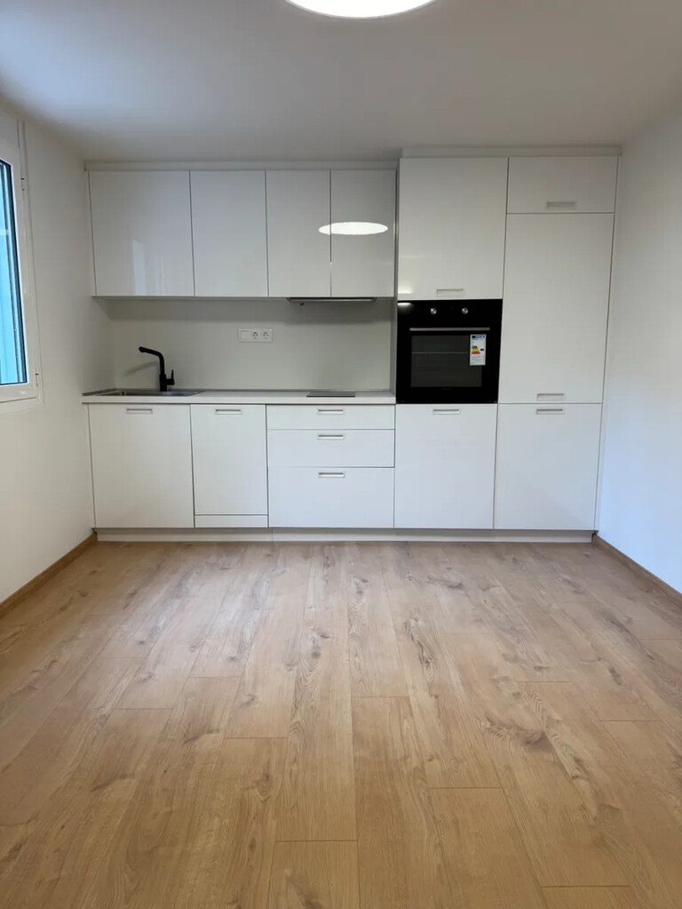 Flat in Athens, Greece, 40 m² - picture 4