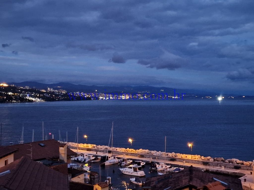 Terrain à Opatija, Croatie, 990 m² - image 6