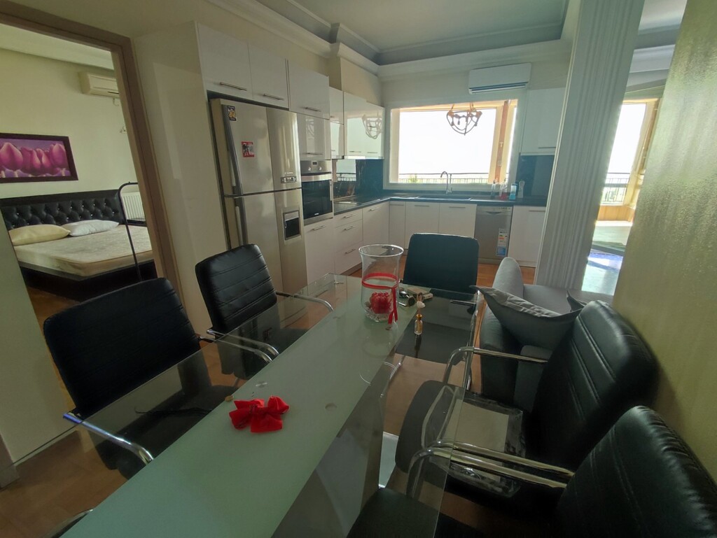 Flat in Thessaloniki, Greece, 135 m² - picture 4