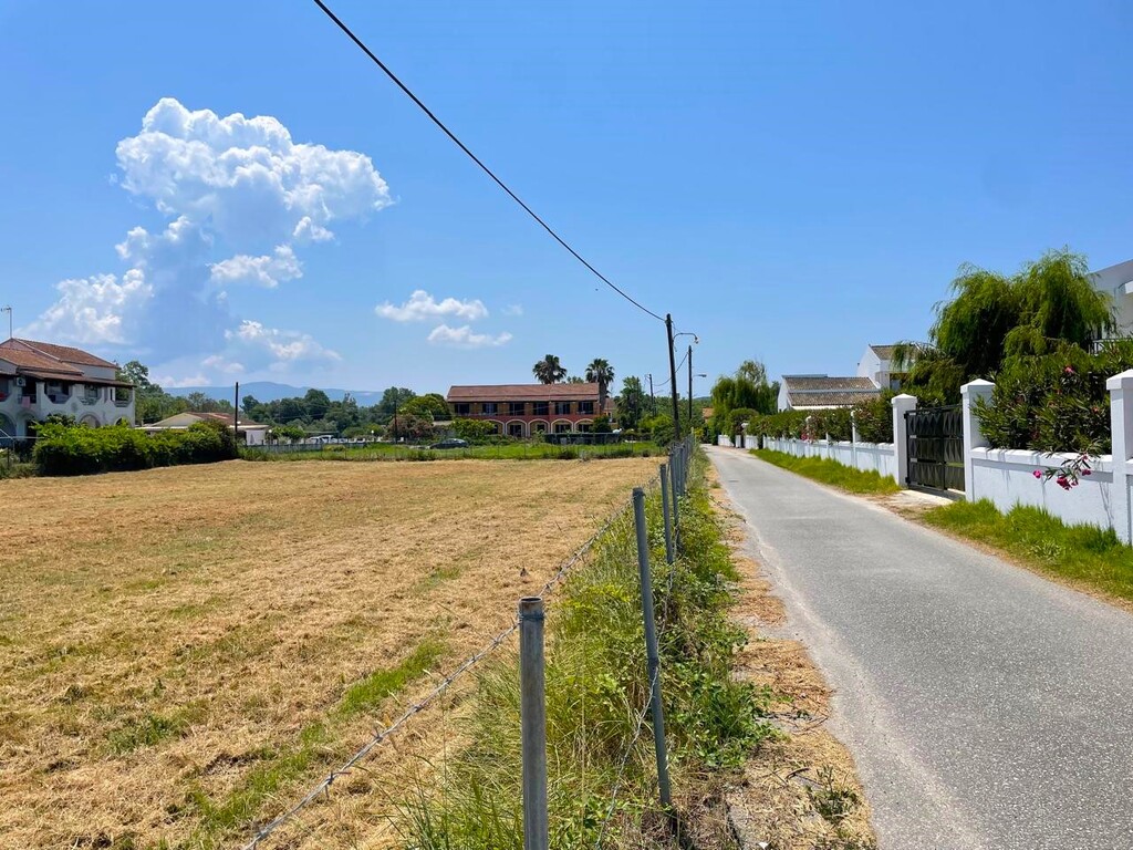 Land in Corfu, Greece, 4 300 m² - picture 4