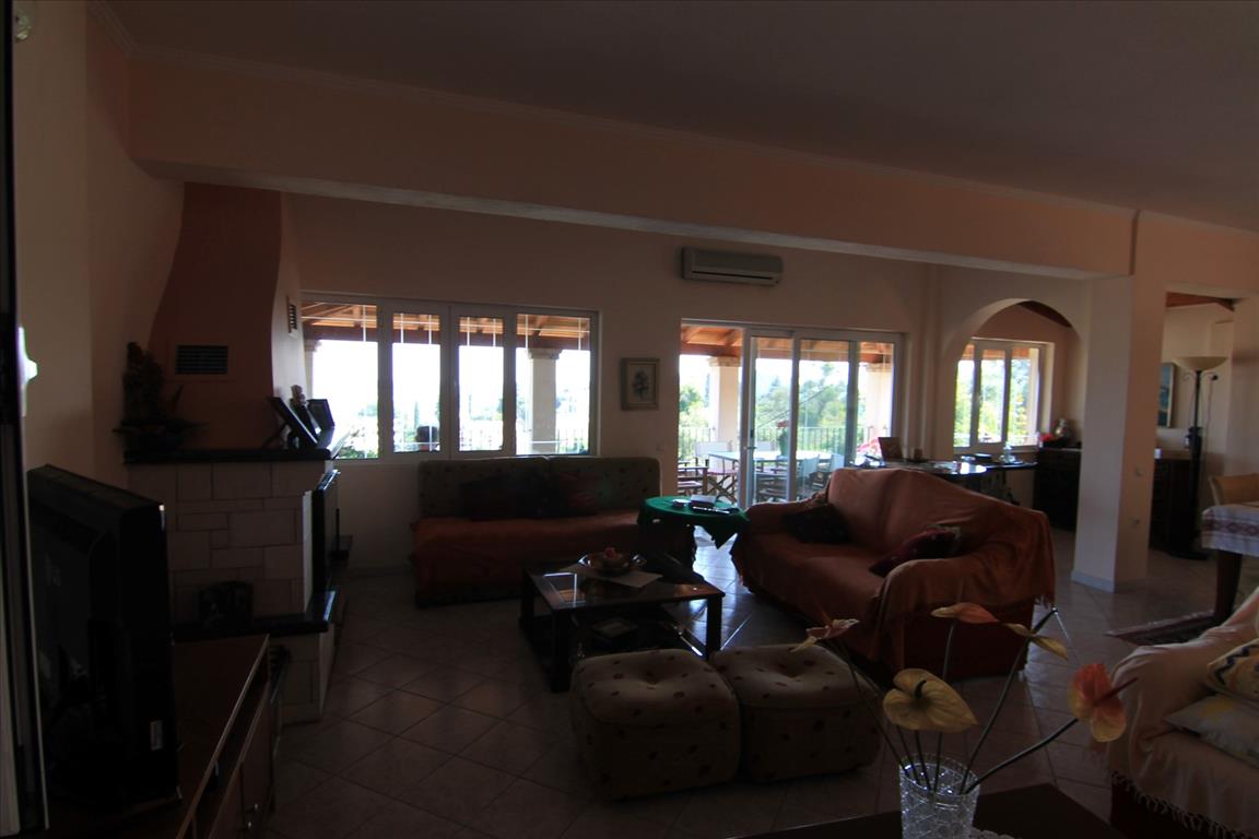 Maison à Corfou, Grèce, 380 m² - image 4