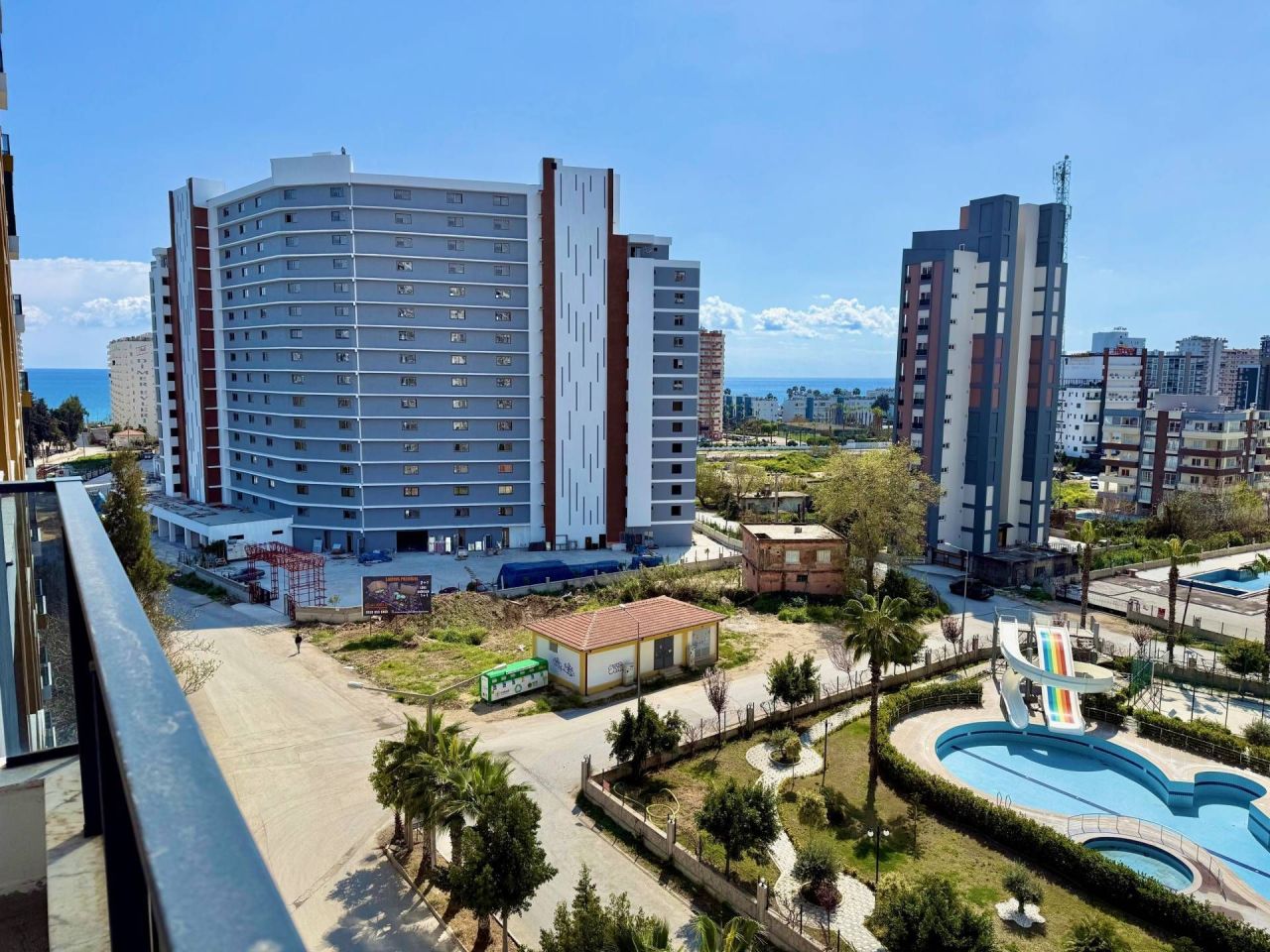Flat in Mersin, Turkey, 110 m² - picture 1