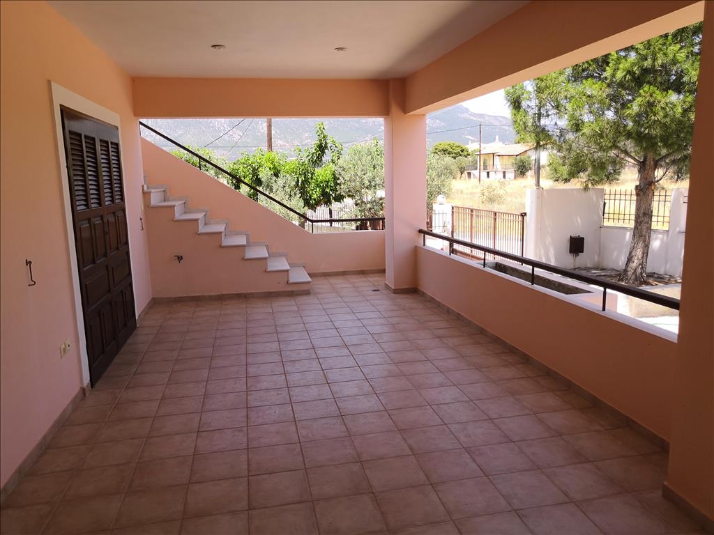 Maison à Loutraki, Grèce, 376 m² - image 5