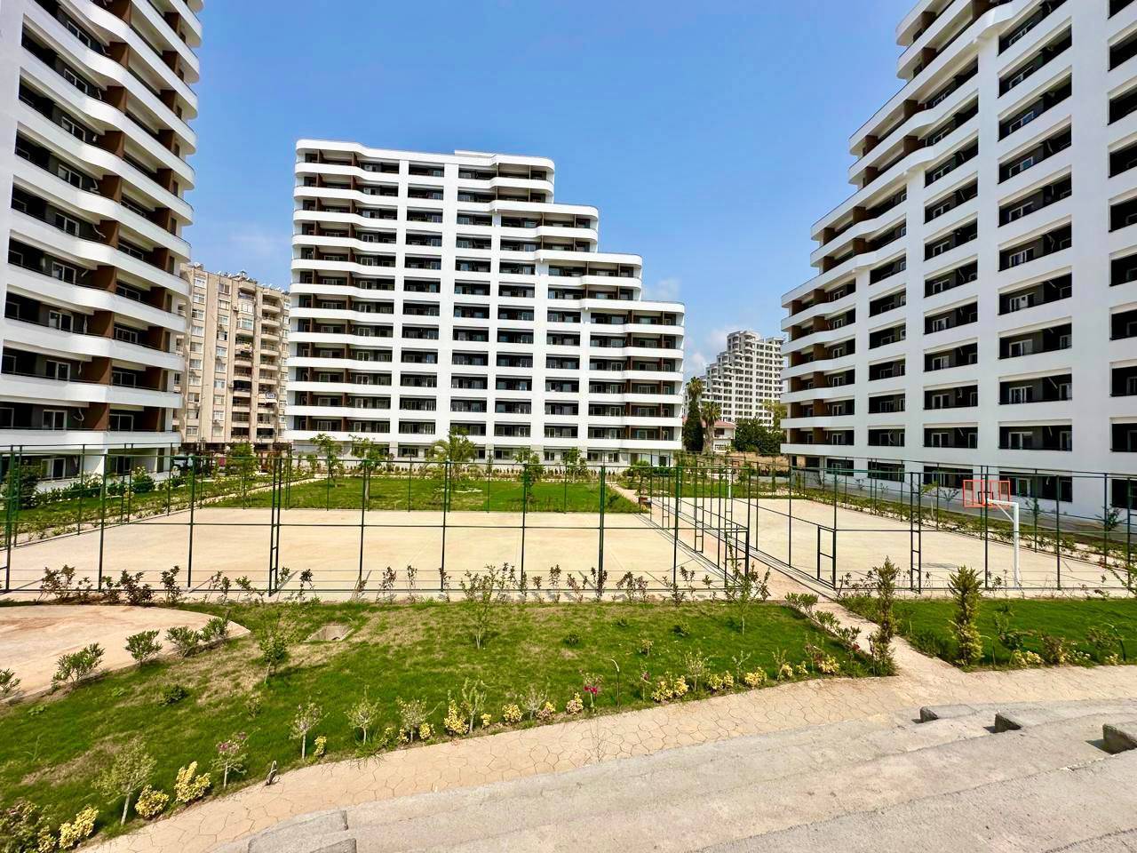 Flat in Mersin, Turkey, 110 000 m² - picture 12