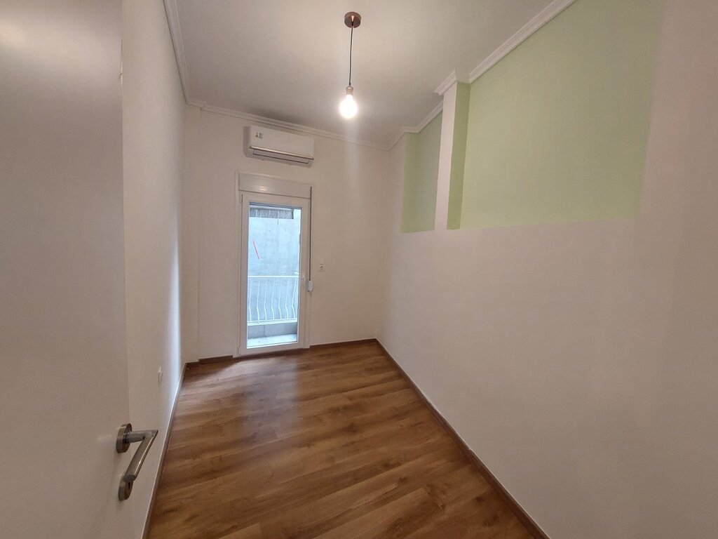 Flat in Thessaloniki, Greece, 52 m² - picture 5