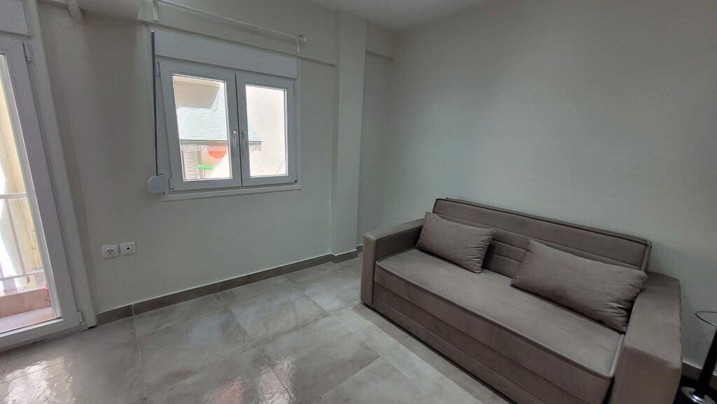 Flat in Thessaloniki, Greece, 26 m² - picture 6