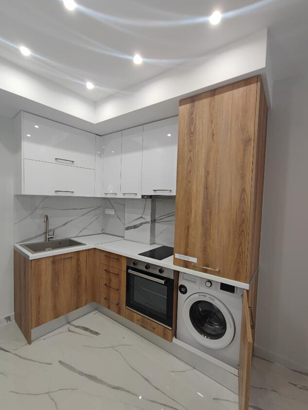 Flat in Thessaloniki, Greece, 32 m² - picture 7