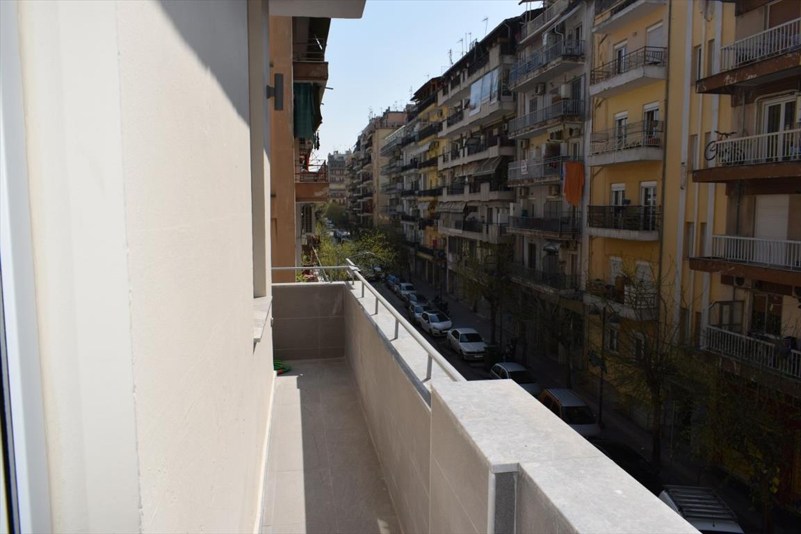 Piso en Salónica, Grecia, 57 m² - imagen 9