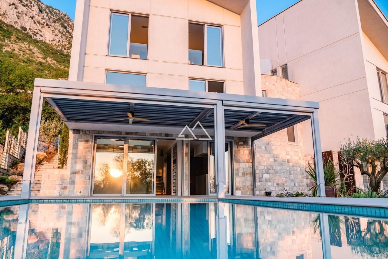 Villa in Sveti Stefan, Montenegro, 227 m² - Foto 2